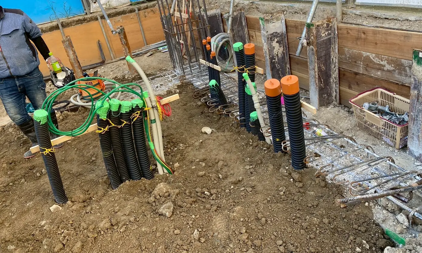 埋設配管の集合部｜TKT電設の施工写真